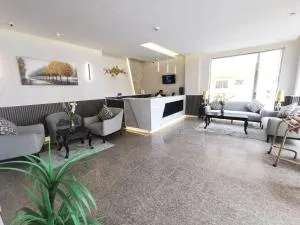 Loaloat Al Bahar - Thuqba