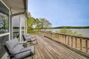 Serene Lakefront Mountain Home Getaway with Atrium! - Gainesville