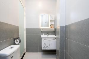 Ekomo Home 102 - Central Saigon