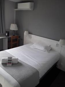 Hotels Contact Hotel ALYS Bourg en Bresse Ekinox Parc Expo : Chambre Double Économique - Non remboursable