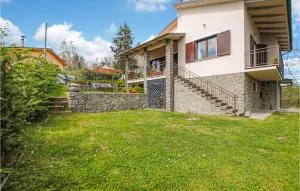 2 Bedroom Nice Home In Pescia - Cocciglia