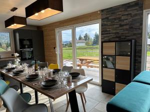 Chalets Chalet COCOTTE - repos et nature - 8 a 10 personnes - petanque et jacuzzi : photos des chambres