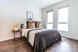 Spacious 2BR Near Santa Monica Beach, Walk Everywhere!