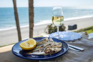 Top Floor Fuengirola Park Apartment with Parking