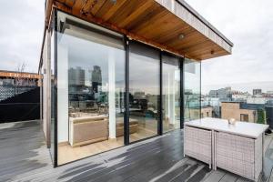 3 Bed Penthouse Hoxton Square london with Terrace