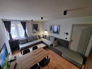 AURORA Bela reka C117, Brzeće