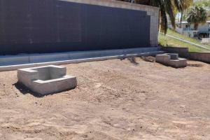 3 bedroom, 2 bath 1 min walk to the beach