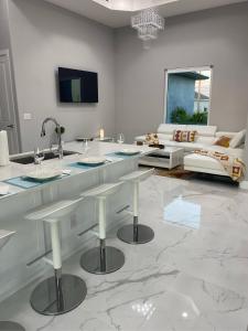 Modern new Villa in Cape Coral