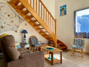 Pavillon à Longeville-sur-Mer, proche plage, 6 pers, 3 ch, terrasse, parking privé - FR-1-336-135