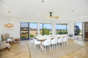 47 Stacey Drive, Carrickalinga