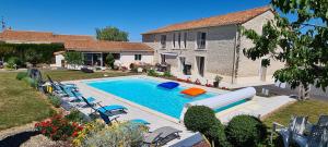 Gîte La Gloriette 4 à 6 personnes proche Futuroscope