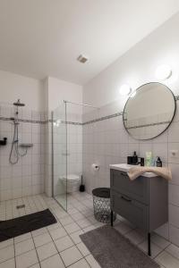 Exklusives Innenstadt Apartment - Parken - Smart-TV - Kaffeevollautomat