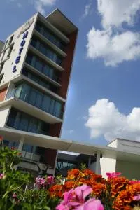 帕斯诺酒店 - 瓦朗西纳