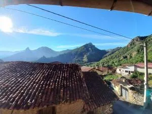 Casa rústica en Dobres con vistas a la montaña - Enterria