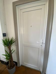 Brown Cosy Loft Centre