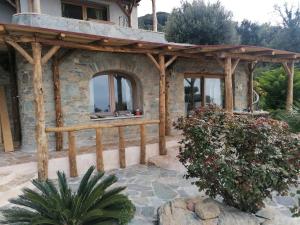 Maisons de vacances Maison de charme avec piscine et jacuzzi : photos des chambres