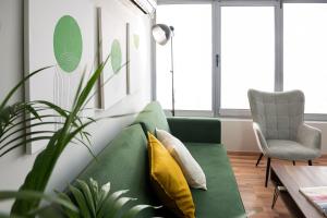 Urban Downtown Suite Xanthi 2BR - Meno Homes 4