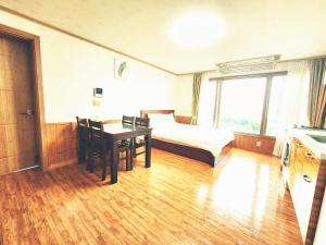 Jungmun Haesung Parktel