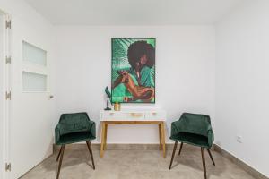 Modern Apartment Steps from the Beach