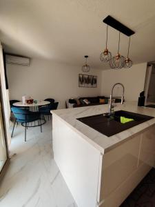 En exclusivité T3 à 2 pas des plages de St Raphael