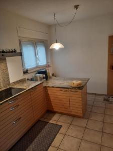 Casa con giardino e piscina