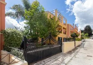 SOPHIE'S GARDEN APARTMENT - Alykes Potamou