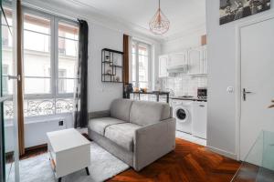 Studio rénové cosy metro Paris 2pers wifi
