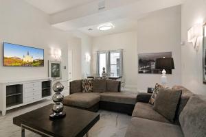 Breathtaking Condos Near French Quarter