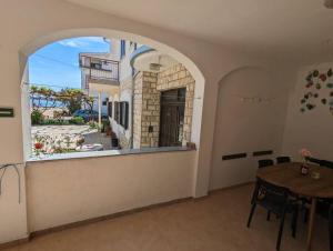 Two bedrooms apartment 50m from the beach