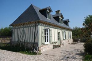 Maisons de vacances Chaleureuse ferme restauree au calme avec piscine : photos des chambres