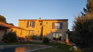 Villas Superb air-conditioned house with heated pool in Gordes - by feelluxuryholydays : photos des chambres