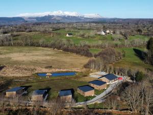 Campings Auvergne chalets Sancy : photos des chambres