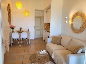 Vue mer et clim Les Restanques coquelicots 1115