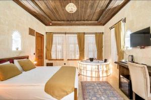 Uzay Cave Suite Hotel