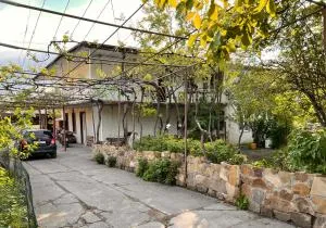 My home udabno - Karayazy