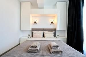 Marine Vibes - Pool & Spa Beach Resort