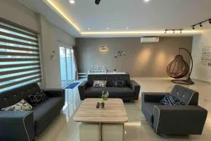 The White House Near Heritage Jonker Malacca Town - Saint Paulʼs Hill