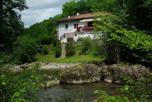 Villas Maison de charme Nature et Riviere au pays basque : photos des chambres