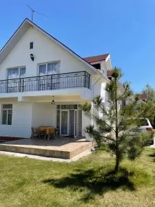 Коттедж на берегу Иссык-Куля - Chon-Sary-Oy