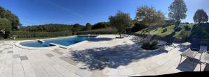 Appartements Enchanting 12th-Century Provence Chateau Hideaway, Sleeps 6, Large Pool, 5km to Lorgues : photos des chambres