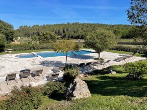 Appartements Enchanting 12th-Century Provence Chateau Hideaway, Sleeps 6, Large Pool, 5km to Lorgues : photos des chambres