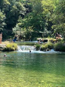 Appartements Enchanting 12th-Century Provence Chateau Hideaway, Sleeps 6, Large Pool, 5km to Lorgues : photos des chambres