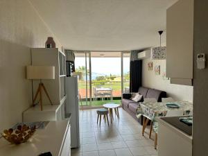 Appartements Vue mer et sur la baie de Cannes piscine 450m2 randonnee VTT au pied de l Esterel : photos des chambres