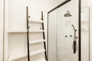 METROPOLE APARTMENTS ATENEUM RESIDENCE