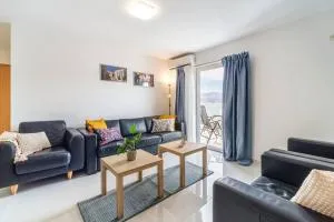 Luka 2 SEA&Beach front apartment - Mirce