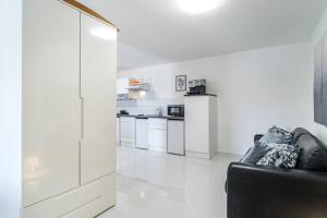 Luka 2 SEA&Beach front apartment