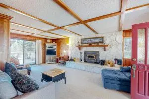 Through the Vacation Spyglass - Twin Peaks