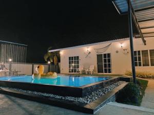 บ้านพูลโต พูลวิลล่า ที่พักบางเสร่ - สัตหีบ - Ubytování bez kategorie ve městě Sattahip