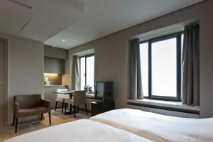 Castelnou Aparthotel