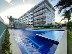 Apto vista mar e pé na areia no Beach Way a 300m do Beach Park